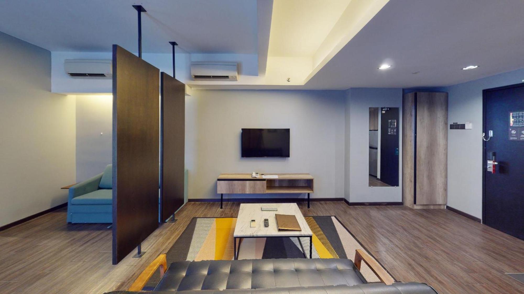 Hotel Tropics Eight Suites George Town