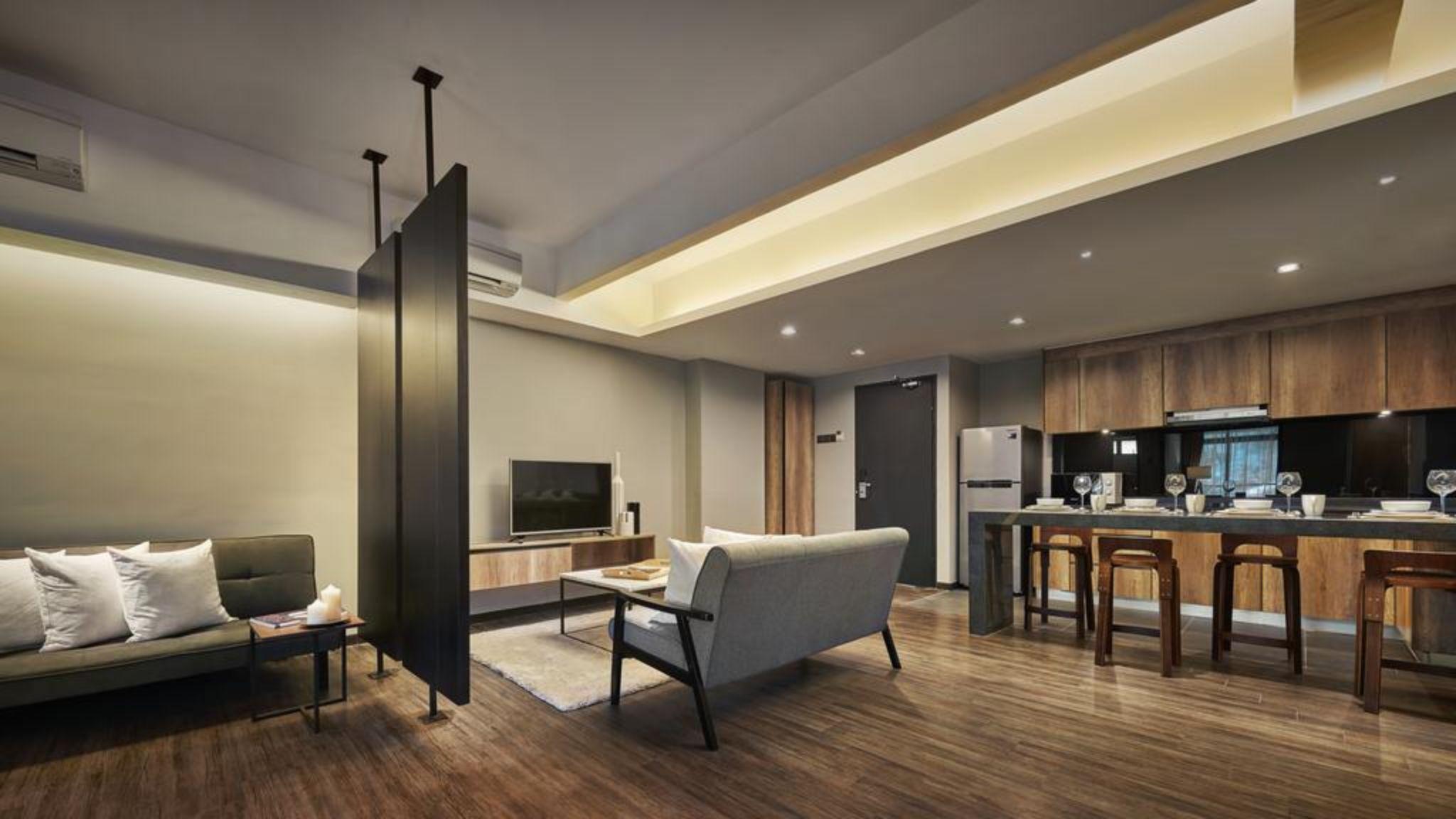 Tropics Eight Suites Hotel 3*