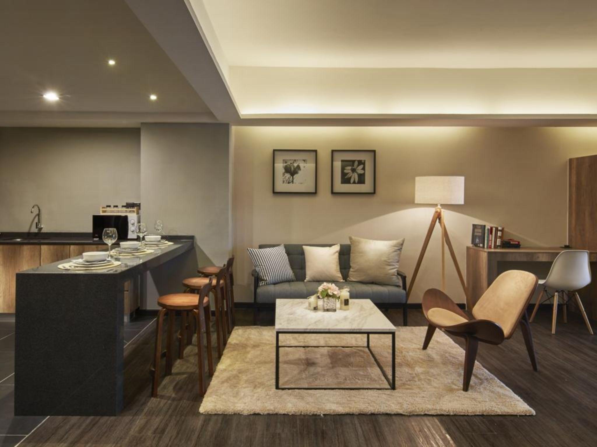 Hotel Tropics Eight Suites 3*
