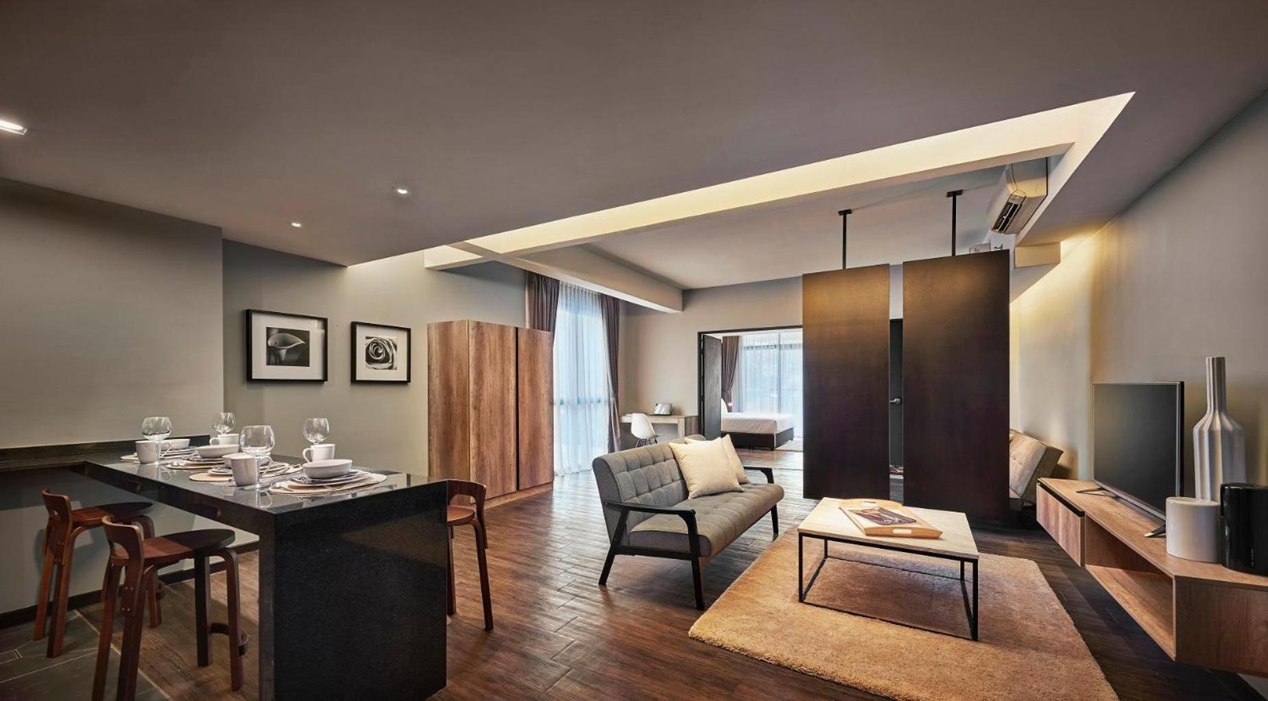 Tropics Eight Suites