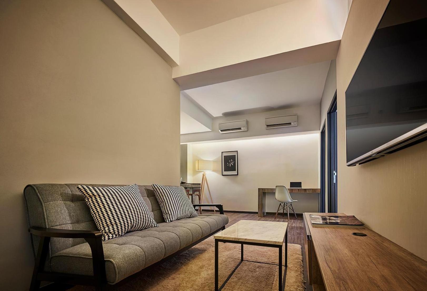 Tropics Eight Suites Hotel 3*