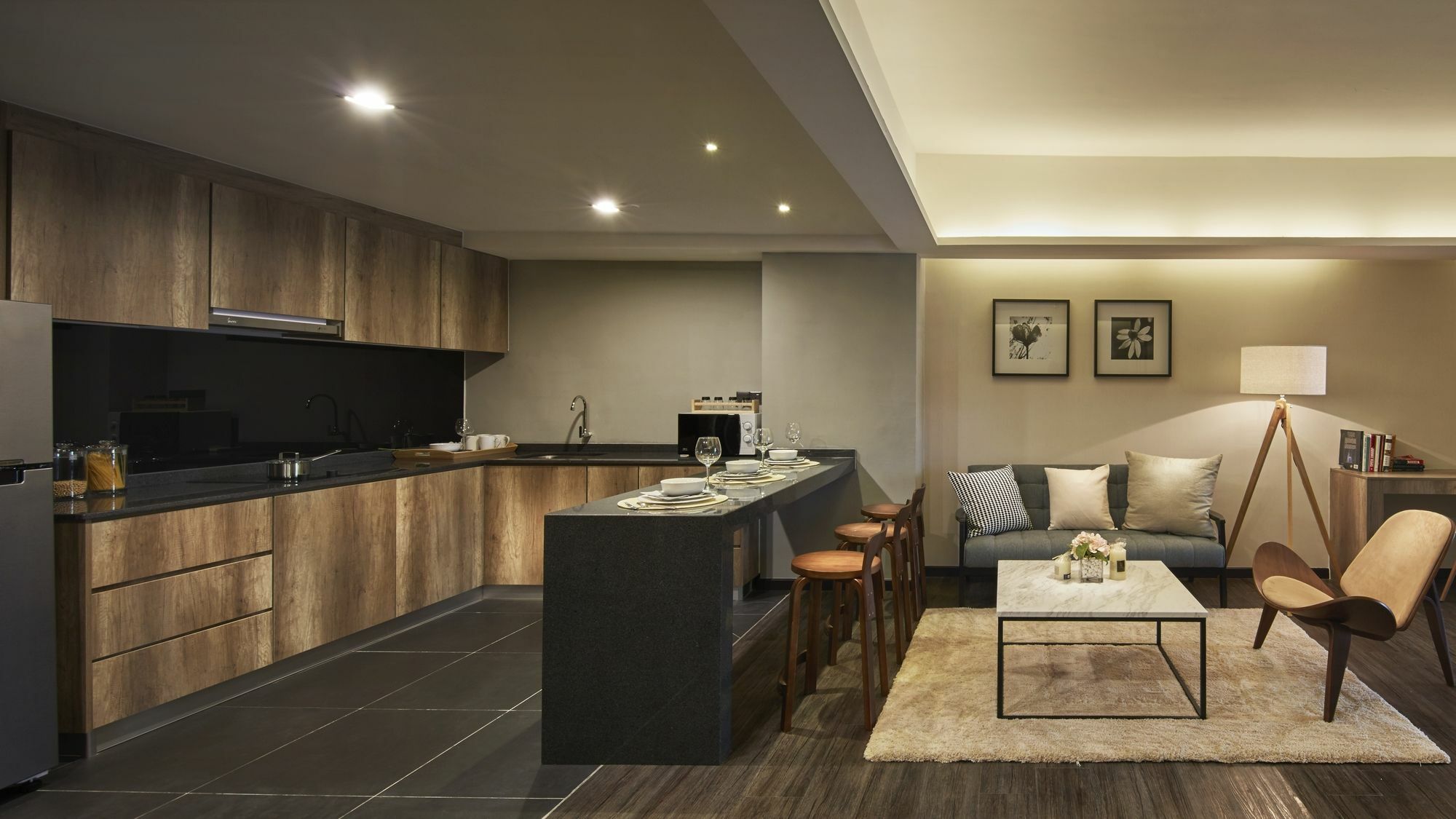 Tropics Eight Suites 3*